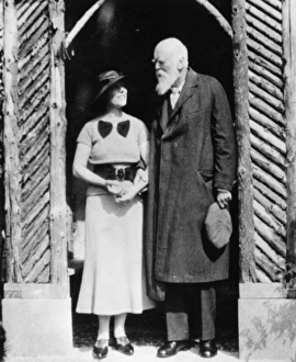 Gladys Collection: Gladys Osborne Leonard and Sir Oliver Lodge