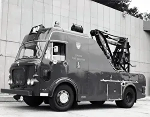 GLC-LFB - Breakdown Lorry at Croydon HQ