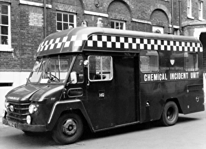 Images Dated 31st May 1975: GLC-LFB Chemical Incident Unit (CIU)