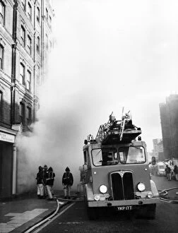 1976 Collection: GLC-LFB Fire in Lambeth Road, SE11