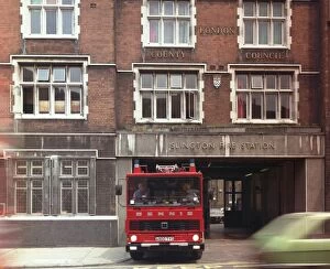 Images Dated 31st May 1985: GLC-LFB Islington fire station, Upper Street