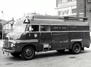 Images Dated 31st May 1960: GLC-LFB Salvage Tender