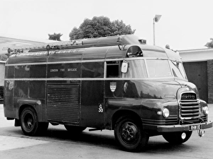 Images Dated 31st May 1960: GLC-LFB Salvage Tender