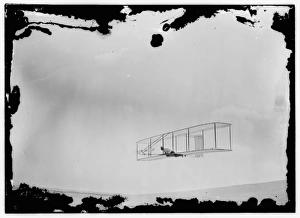 A glide with the double-rudder machine moving to the left, n A glide with the double-rudder machine moving to the left, n