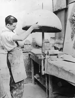 Globe Making / 1930S