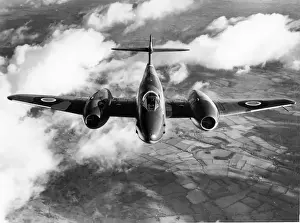 Gloster Meteor F3 head-on