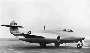 Gloster Meteor F4 RA490