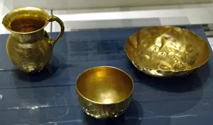 Gold bowl and jar from Oxus Treasure. 5th-4th centuries BC