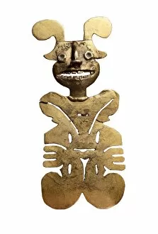 Gold breastplate with anthropomorphic figure. Quimbaya