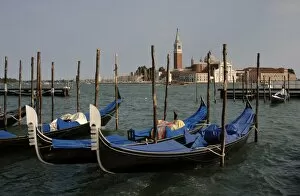 Images Dated 3rd September 2007: Gondolas. Venice. Italy