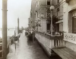Venezia Gallery: Gondolas waiting for passengers, Venice, Italy