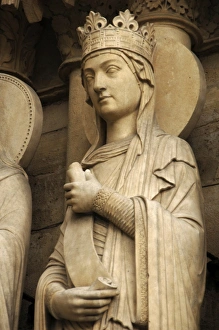 Images Dated 11th April 2008: Gothic Art. France. Paris. Sculpture on the facade of Notre