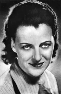 Images Dated 24th May 2012: Gracie Fields / Radio Pics