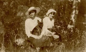 Anastasia Gallery: The Grand Duchesses, Tatiana and Anastasia