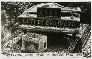Planting Collection: Grand Floral Piano - Bowling Park, Bradford, Yorkshire