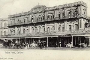 Pedestrians Collection: Grand Hotel, Chowringhee Road, Calcutta, India
