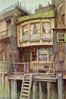 Bank Collection: GRAPES PUB, LIMEHOUSE