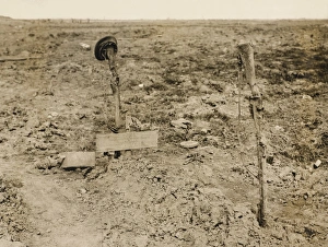 Images Dated 24th August 2012: Grave of an unknown British soldier near Ginchy