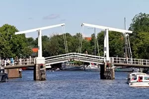 Images Dated 24th July 2010: Gravestenenbrug bridge, River Spaarne in Haarlem