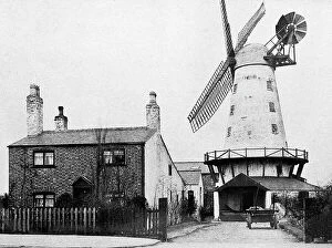 Crosby Collection: Great Crosby Windmill early 1900s