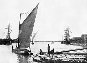 Norfolk Prints: Great Yarmouth Breydon Water Norfolk Wherry early 1900s