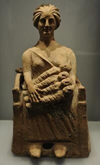 Terracotta Collection: Greek Art. Goddesses rearing children. Ny Carlsberg Glyptote
