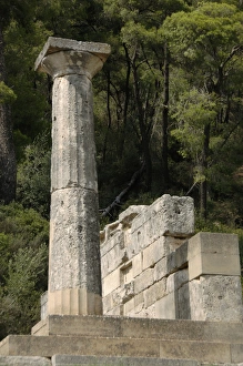 Images Dated 6th June 2007: Greek Art. Nymphaeum of Herodes Atticus. Doric column. Greec