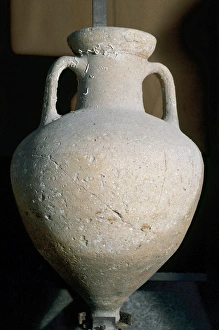 Greek Art. Spain. Amphora Massaliote to contain wine. 5th-3r Greek Art. Spain. Amphora Massaliote to contain wine. 5th-3r