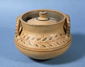 Ampurias Gallery: Greek pottery. Spain. Catalonia. Spheroidal form. 4th-3rd ce