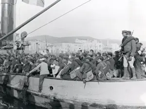 Greek troops landing at Salonika, WW1