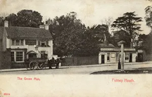 Images Dated 16th May 2017: The Green Man Pub - Putney Heath