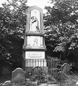 Greenock Prints: Greenock Highland Mary's Grave Victorian period