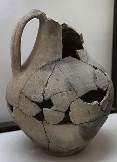 Hispania Prints: Grey paste jug with burnished grid decoration