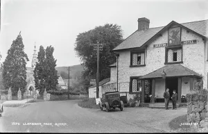 Llanbedr Prints: Griffin Hotel in Llanbedr