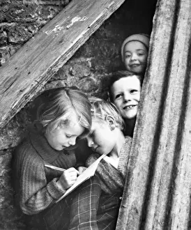Corrugated Prints: Group of children on pavement, Balham, SW London