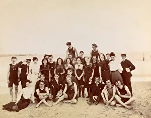 Form Collection: Group photo on beach
