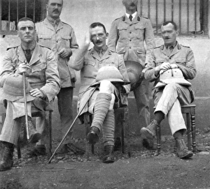 Images Dated 17th June 2016: Group photo, British officers, East Africa, WW1