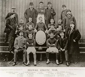 Bowler Collection: Group photo, Millwall Athletic football team