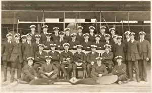 Air Planes Gallery: Group picture of Pilots and their aeroplane