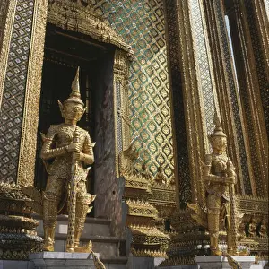 Guardian statues, Wat Phra Keo, Bangkok, Thailand