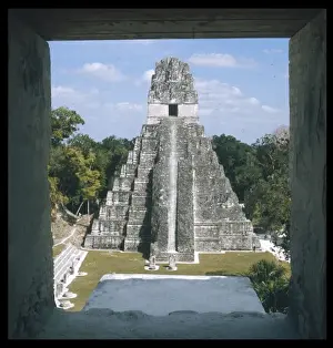 Guatemala / Tikal / Pyramid
