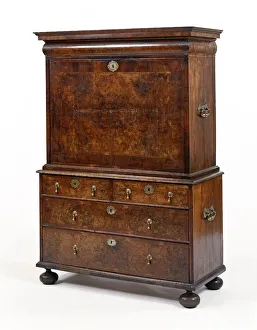 Images Dated 27th March 2018: Guilbaud Cabinet