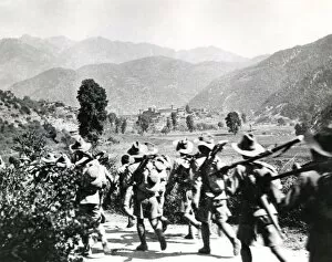 Images Dated 30th September 2011: Gurkha troops marching to Dharmsala, Chitral relief, WW1