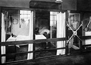 Addison Gallery: Guys Hospital oxygen chamber