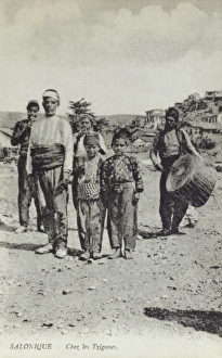 Images Dated 3rd May 2011: Gypsy Children and musicians, Thessaloniki