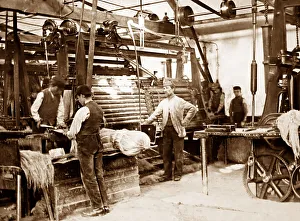 Loom Prints: A hackling machine, linen production, Victorian period