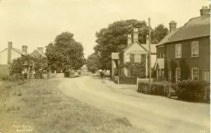 Hall End (Showing The Commander in Chief Inn)
