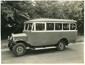 Hall Lewis Station bus