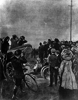 Images Dated 7th September 2016: Halleys Comet over Hampstead Heath, London, May 1910