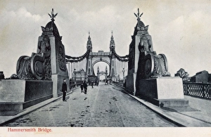 Horse Drawn Gallery: Hammersmith Bridge over the River Thames, West London